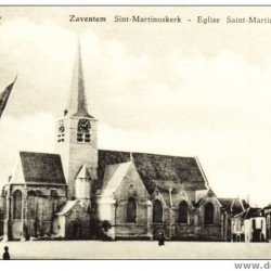 Kerkplein rechts achter is oud cafe La Grande Place (Fred Andries) en links voor is geboor - Make IT Work 